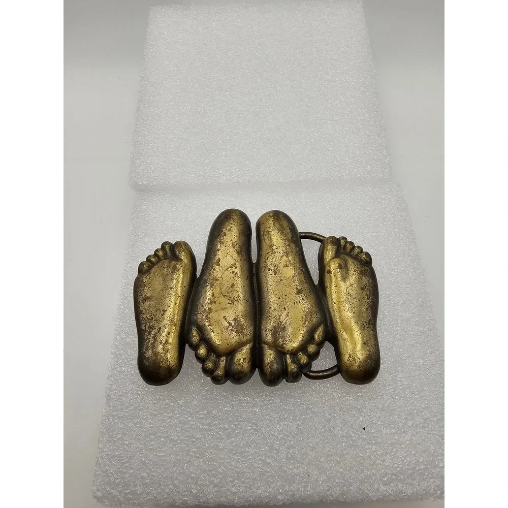 Vintage Four Feet Belt Buckle Brass Tone Novelty Cast Metal Feet 4124 Whimsical